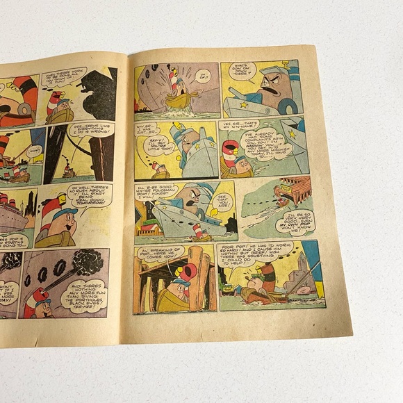 Vintage 1948 Walt Disney Comics and Stories Paperback Dell - Picture 6 of 14